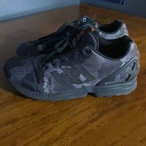 Adidas men shoe size 10.5